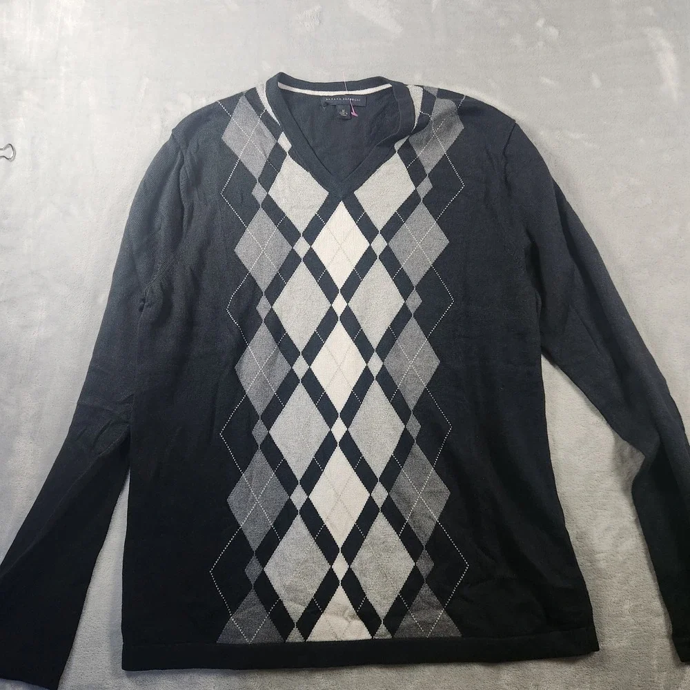 Banana Republic Light Weight Silk Blend Black Argyle Sweater‎ Mens Medium